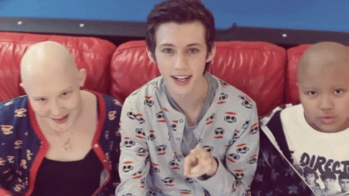 Troye Sivan Pout Lips GIF - Troye Sivan Pout Lips Peace Sign GIFs