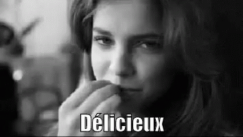 Délicieux GIF - Delicieux Miam Yum GIFs
