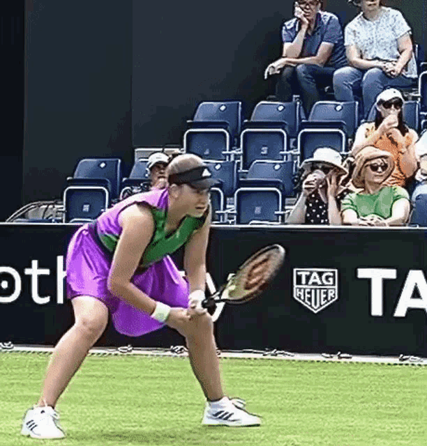 Jelena Ostapenko Ready Position GIF - Jelena Ostapenko Ready Position Tennis GIFs