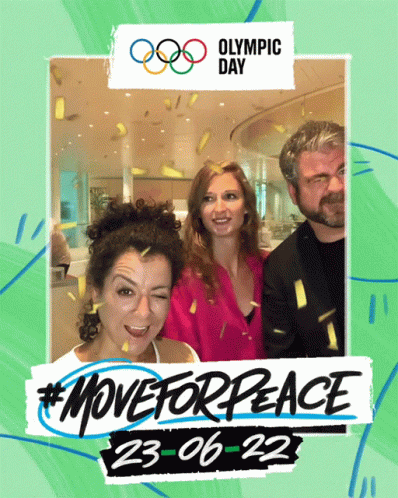 Wink Move For Peace GIF - Wink Move For Peace Smiling GIFs
