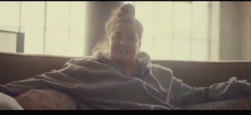 Amy Schumer Soft Pants GIF - Amy Schumer Soft Pants Comfy GIFs