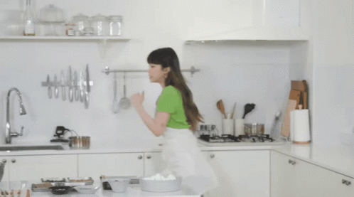 Heize Cooking GIF - Heize Cooking Run GIFs