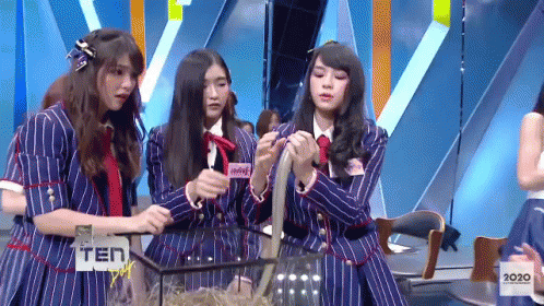 Jennis Squeeze GIF - Jennis Squeeze Bnk48 GIFs