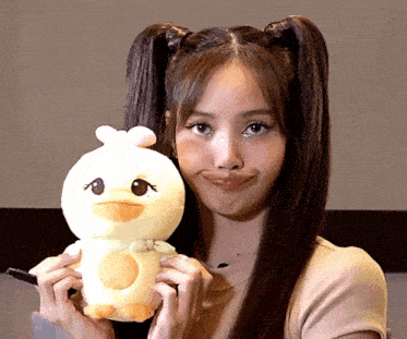 Lalisa GIF