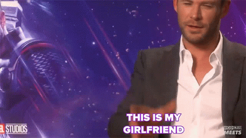 This Is My Girlfriend Chris Hemsworth GIF - This Is My Girlfriend Chris Hemsworth My Girl GIFs