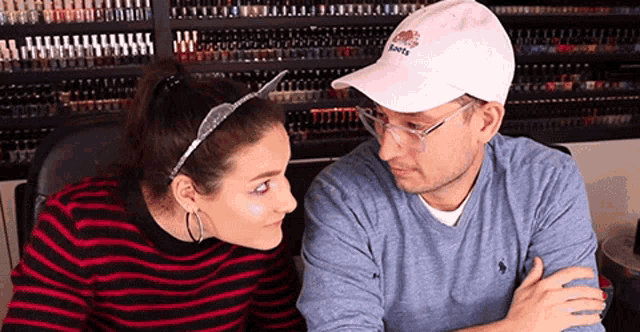 Ouch Aww GIF - Ouch Aww Romantic GIFs