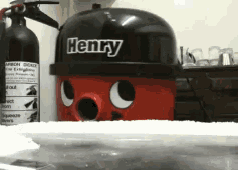 Henry Vacuum GIF - Henry Vacuum Cocaine GIFs