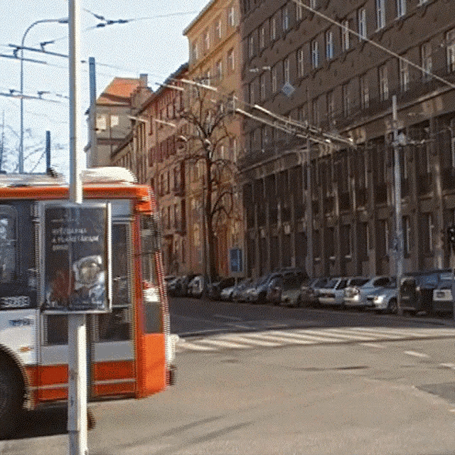 32 Trolleybus GIF