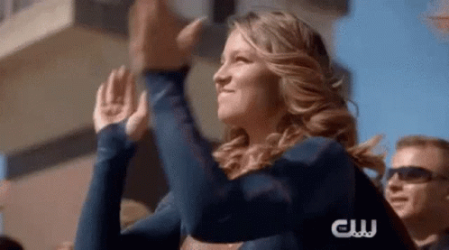 Supergirl Clapping GIF - Supergirl Clapping Melissa Benoist GIFs