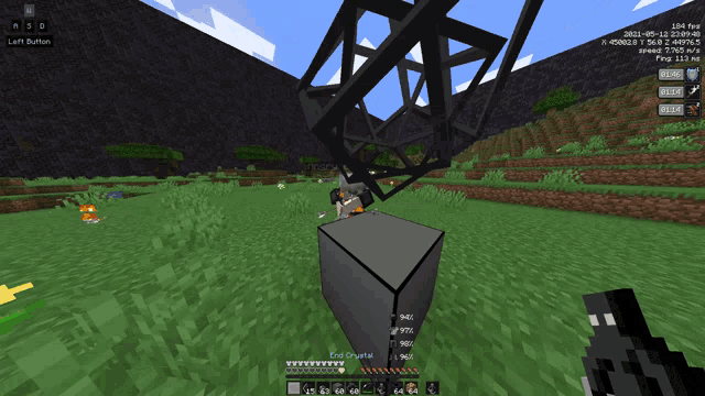 a screenshot of a minecraft game shows a cube with the end counter displayed