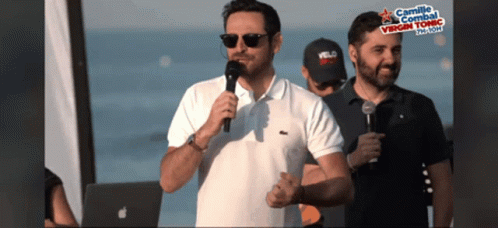 Camiscope Camille Beach Party GIF - Camiscope Camille Beach Party Camille Combal GIFs