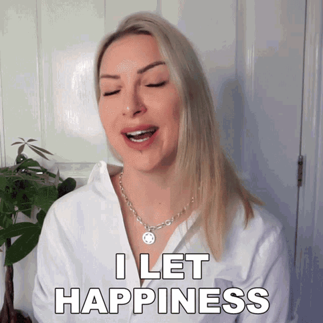 I Let Happiness Manifest In My Life Tracy Kiss GIF - I Let Happiness Manifest In My Life Tracy Kiss I Let Happiness Run Through My Life GIFs
