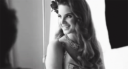 Lana Del Rey Model GIF - Lana Del Rey Model Photo GIFs
