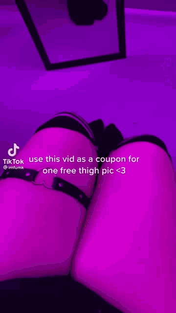 Thicc Thighs GIF - Thicc Thighs Anime GIFs