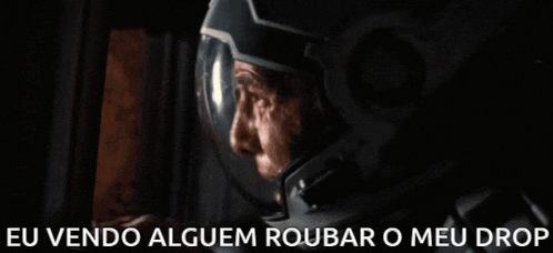 a man in a mask is standing in front of a door with the words " eu vendo alguem roubar o meu drop " written below