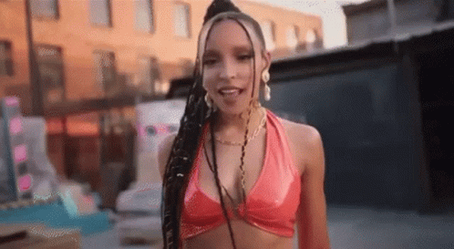 Tinashe Ding Ding GIF - Tinashe Ding Ding Fight GIFs