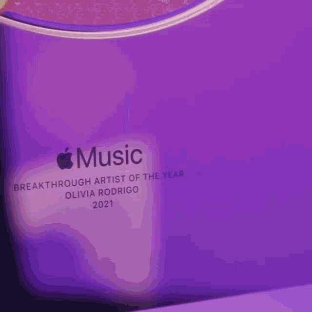Olivia Rodrigo Apple Music GIF - Olivia Rodrigo Apple Music Interview GIFs