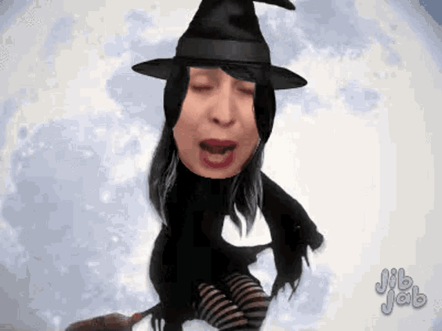 Luon Witch GIF - Luon Witch Fly GIFs