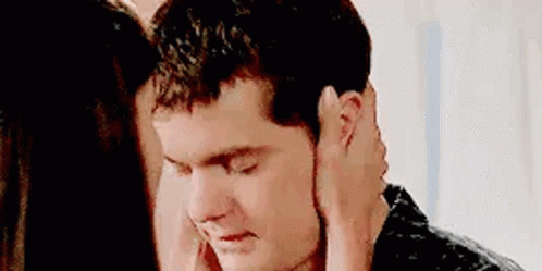 Joey Potter Pacey Witter GIF - Joey Potter Pacey Witter Dawsons GIFs