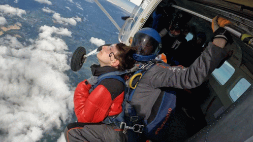 Hopperelec Skydiving GIF - Hopperelec Skydiving Jumping Out Of A Plane GIFs