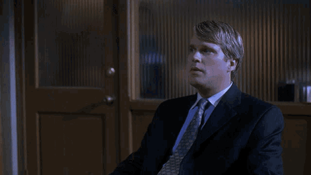 Coming Into The Room Cary Elwes GIF - Coming Into The Room Cary Elwes Lawrence Gordon GIFs