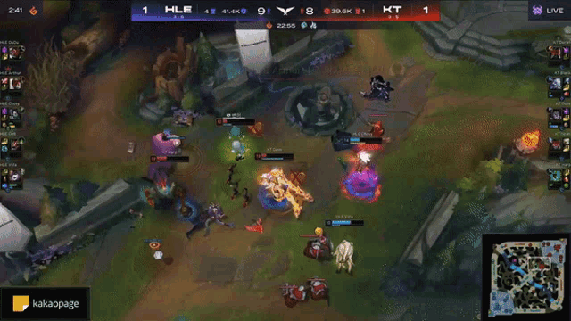 a screen shot of a league of legends game with a kakaopage icon