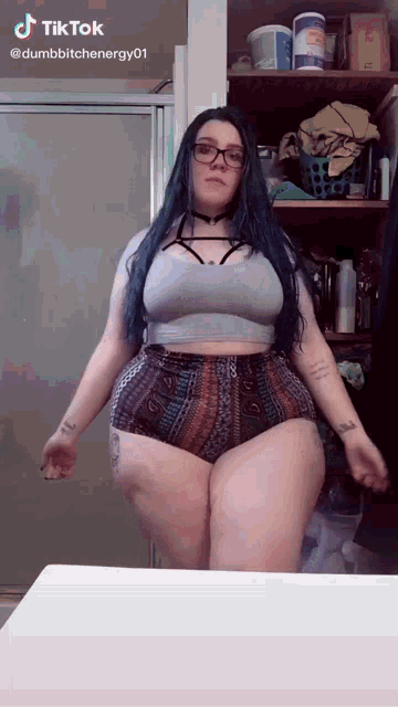 Thick Thighs GIF - Thick Thighs GIFs