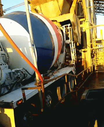 Truck Breating GIF - Truck Breating Concrete GIFs