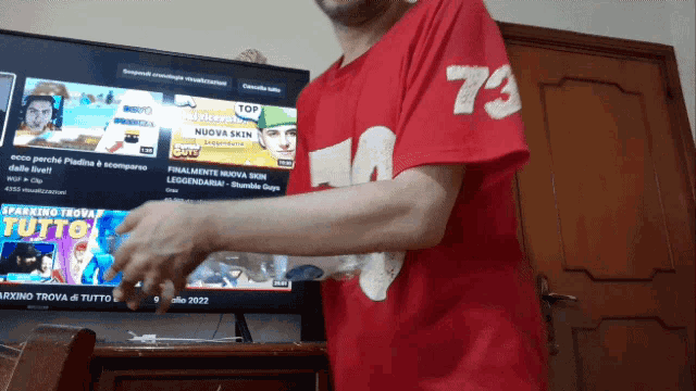 Lo Schiacciamento Bottigliotico GIF
