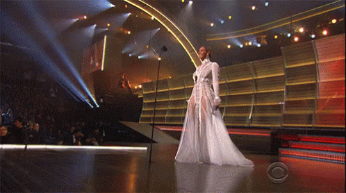 Beyonce At The Grammys GIF - Grammy Awards Grammys Beyonce Knowles GIFs