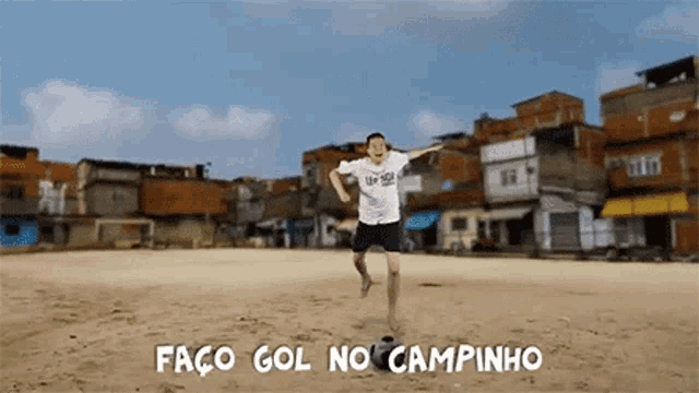 a man jumping in the air with the words faco gol no campinho written below him