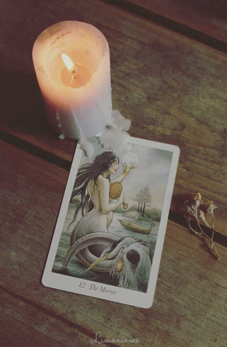 The Mirror Tarot Card GIF - The Mirror Tarot Card Witchcraft GIFs