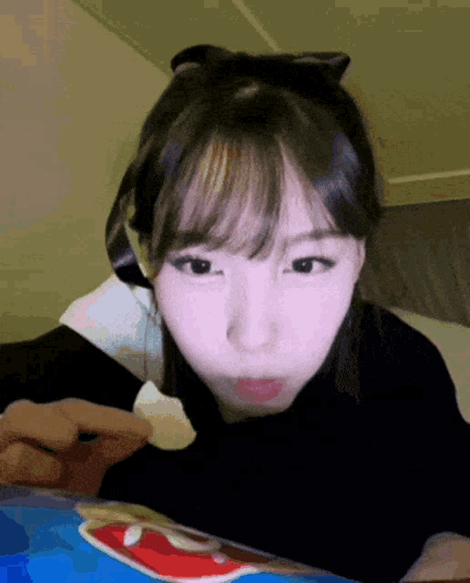 Nayeon Twice GIF - Nayeon Twice Eating GIFs
