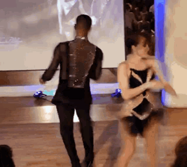 Salsa Dancing Spins GIF - Salsa Dancing Spins Skirt Twirl GIFs