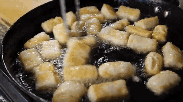 Frying Maangchi GIF - Frying Maangchi Fried Tofu GIFs