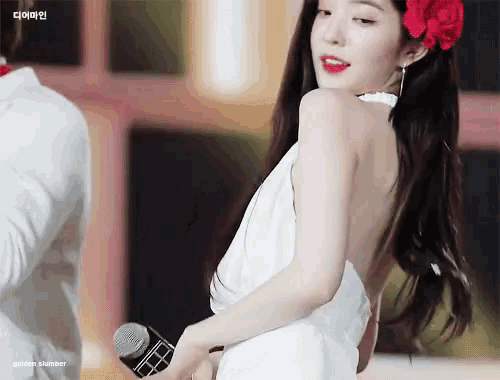 아이린 미소 춤 하바나 공연 장미 키스 쪽 뽀뽀 섹시 긴머리 레드벨벳 GIF - Irene Smile Dancing GIFs