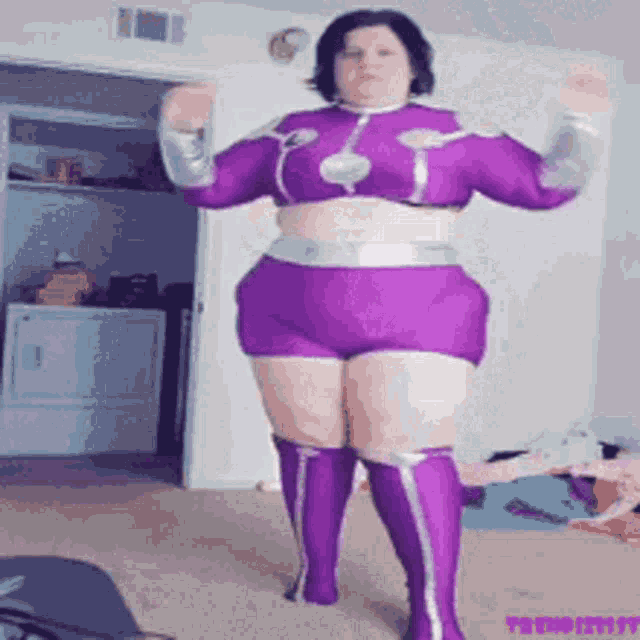 Fst Thick GIF - Fst Thick Thighs GIFs