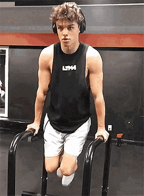 Curran Walters Work Out GIF - Curran Walters Work Out GIFs