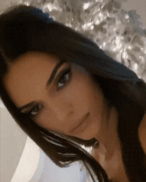 Kendall Jenner Love You GIF - Kendall Jenner Love You Flex GIFs