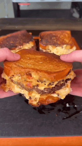 Pimento Cheese Patty Melts Burger GIF - Pimento Cheese Patty Melts Burger Sandwich GIFs