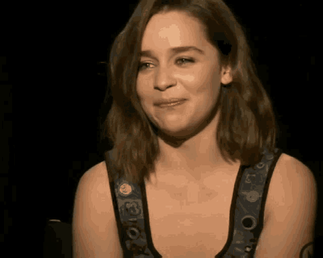 Emilia Clarke ขํา GIF - Emilia Clarke ขํา Haha GIFs