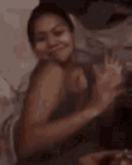 Mumshie Mumshie Dance GIF - Mumshie Mumshie Dance Lara GIFs