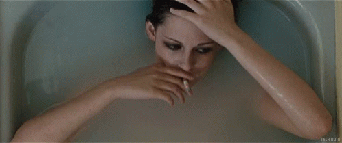 Woman Tub GIF - Woman Tub Bathing GIFs