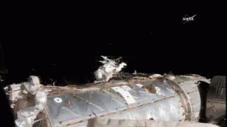 Astronaut Spacewalk GIF - Nasa Astronaut Spacewalk GIFs