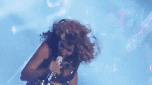 Stage GIF - Beyonce Singing Concert GIFs