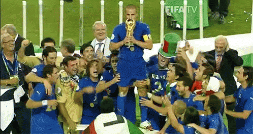 Fabio Cannavaro Mondiali Calcio 2006 Italia Campioni Mondo GIF - Fabio Cannavaro World Cup Italy GIFs