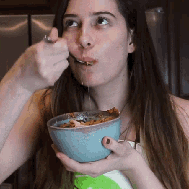 Eating Marissa Rachel GIF - Eating Marissa Rachel Hungry GIFs