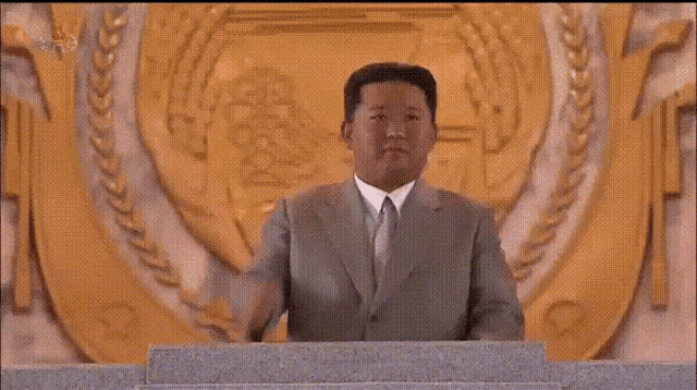 Kim Jong Un Thumbs Up GIF - Kim Jong Un Thumbs Up North Korea GIFs