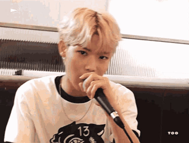 Ten Oriented Orchestra Too GIF - Ten Oriented Orchestra Too Kpop Too GIFs