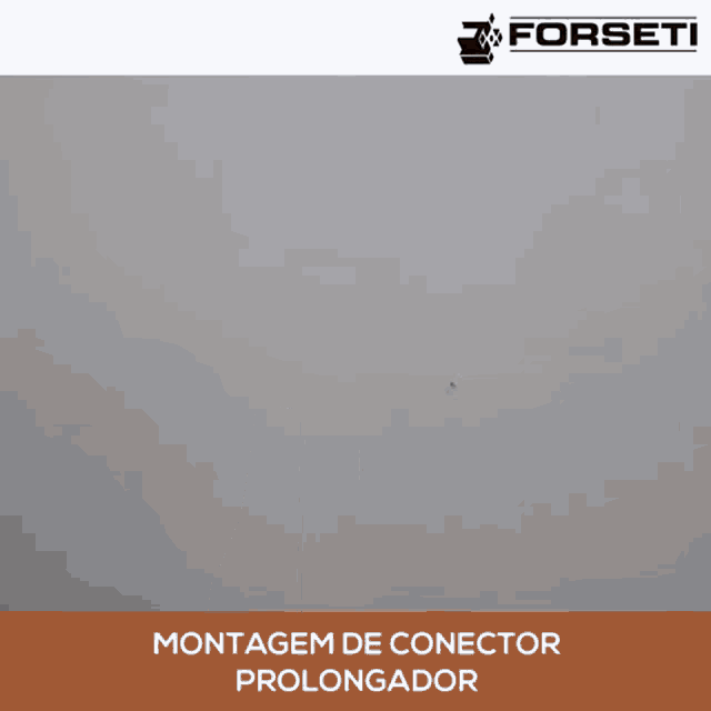 a person holding a piece of metal with the words montagem de conector prolongador on the top